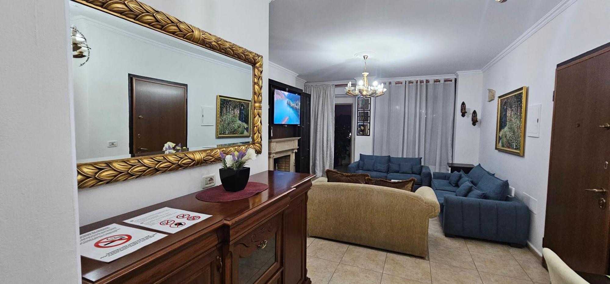 Skanderbeg Square Explorer Apartments Tirana Exteriér fotografie