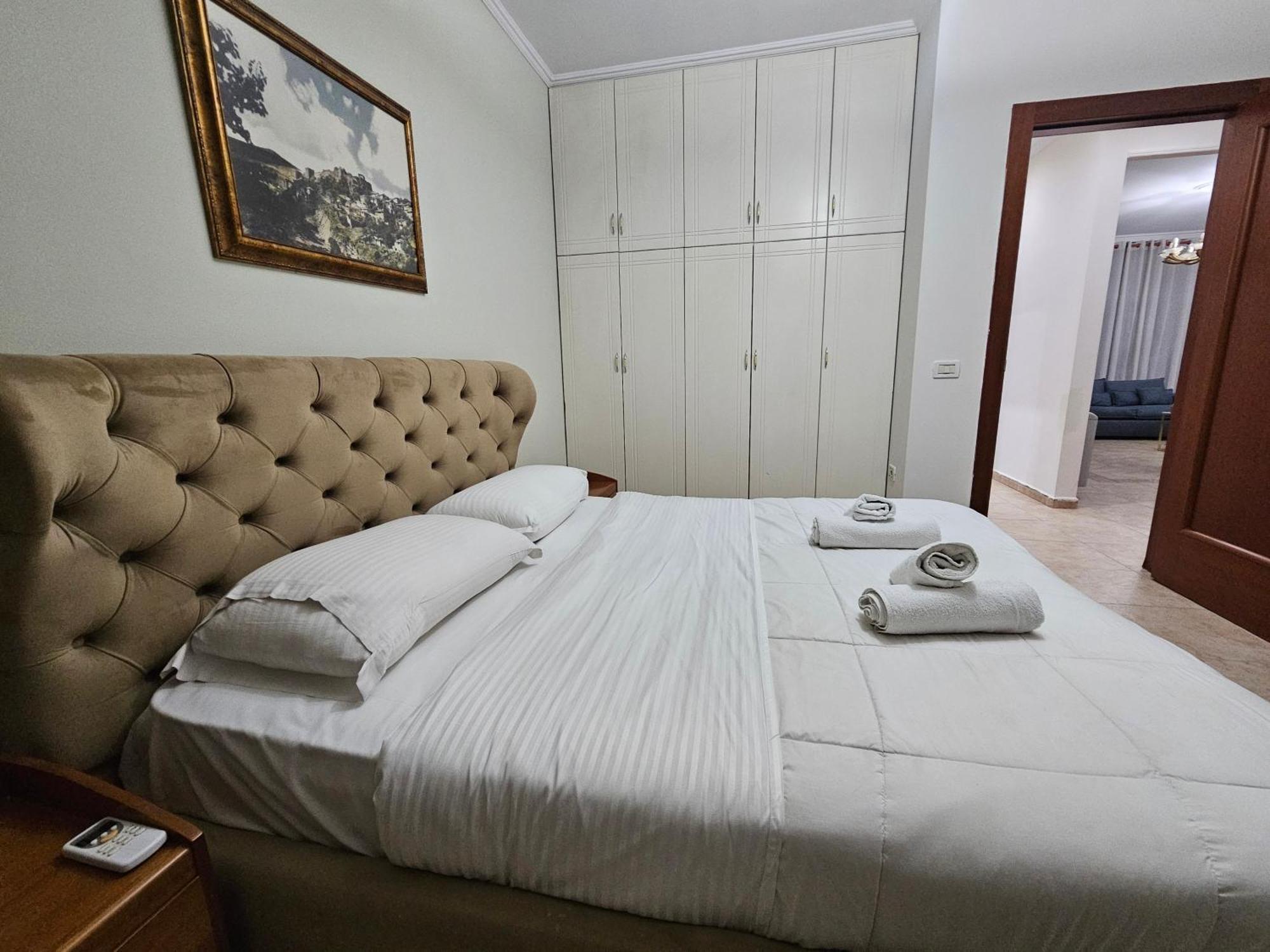 Skanderbeg Square Explorer Apartments Tirana Exteriér fotografie